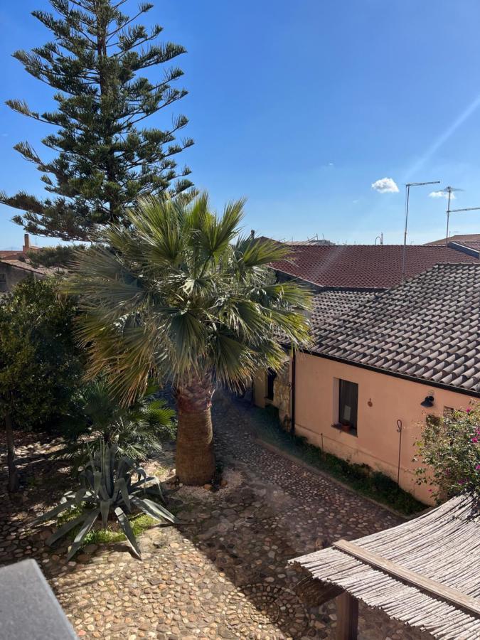 Guest house Is Scabas Guestrooms Solarussa
